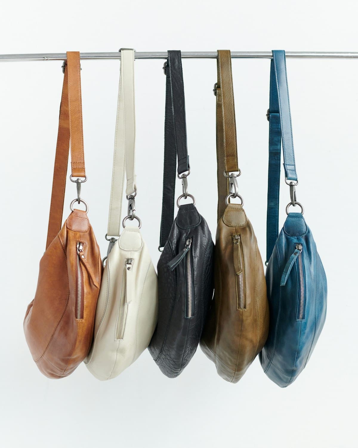 Chandra Half-Moon Sling
