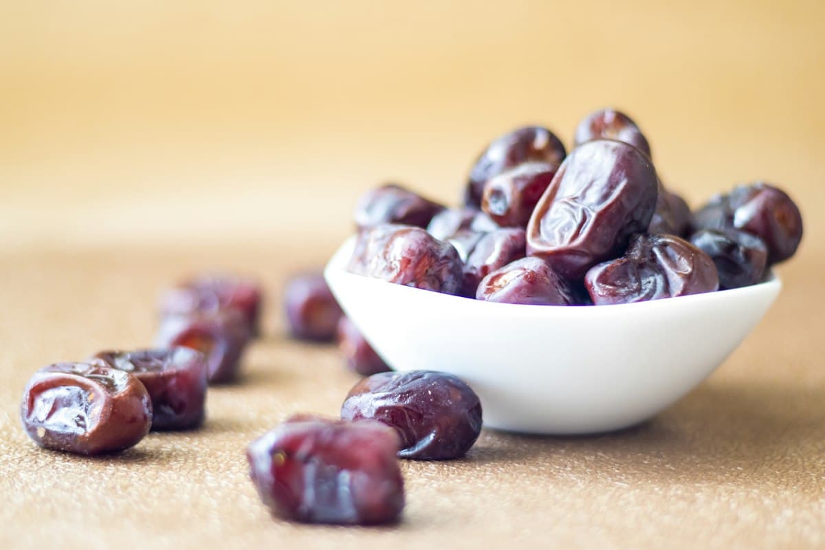 Mabroom Dates, Premium