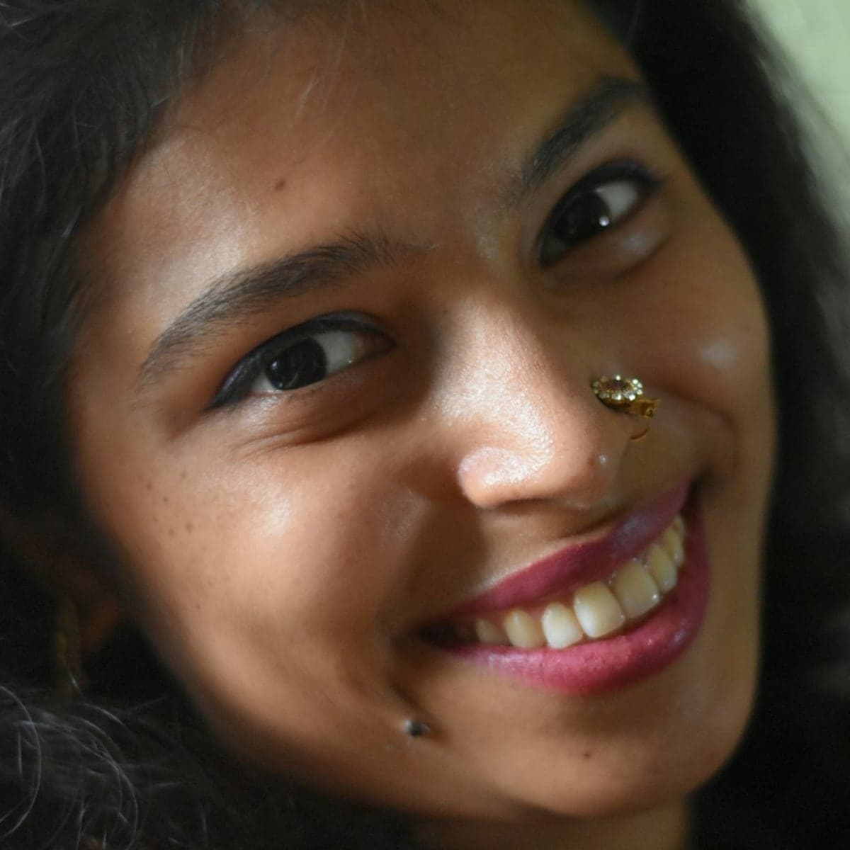 Phool Nose Pin