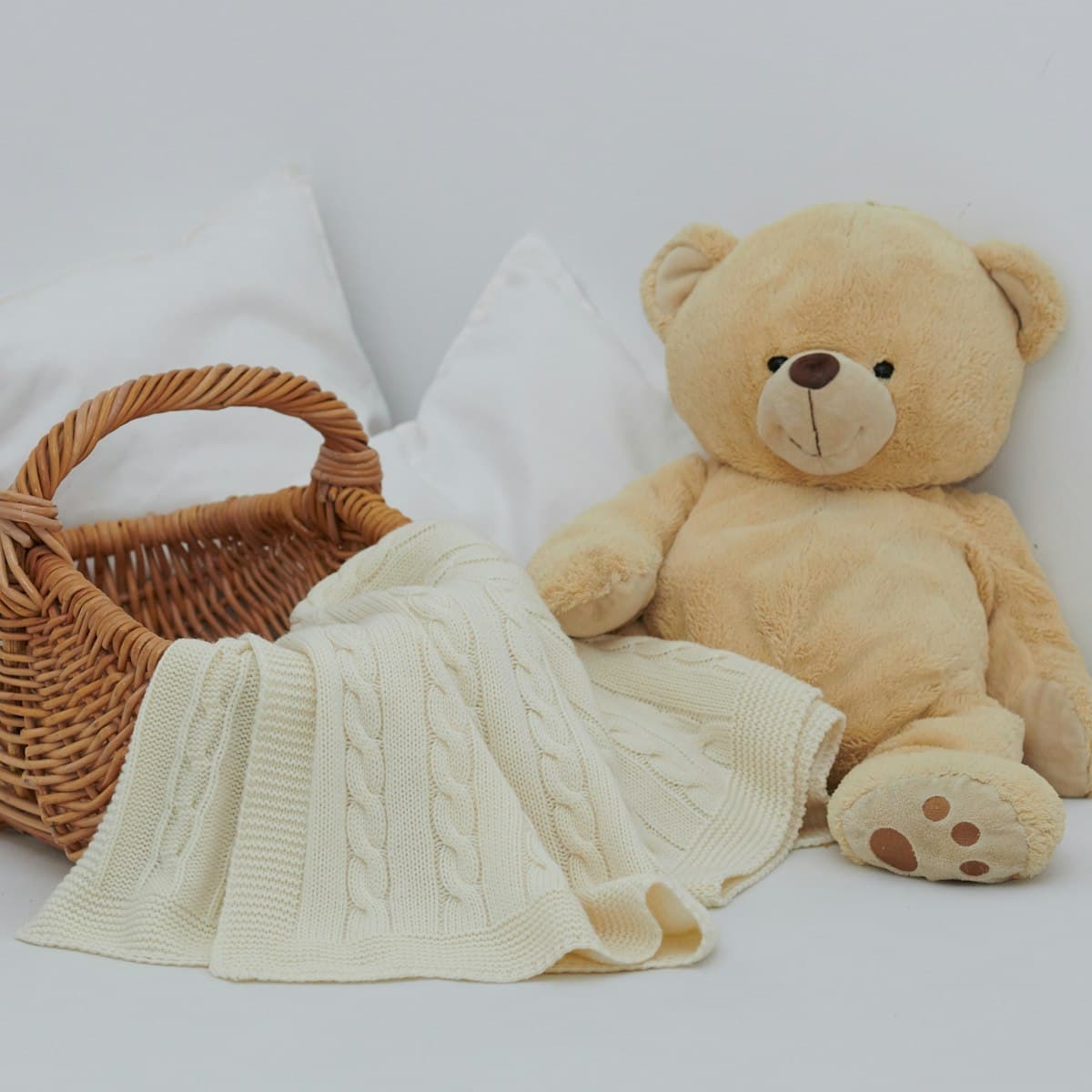 Muslin Swaddle & Cable Blanket Set