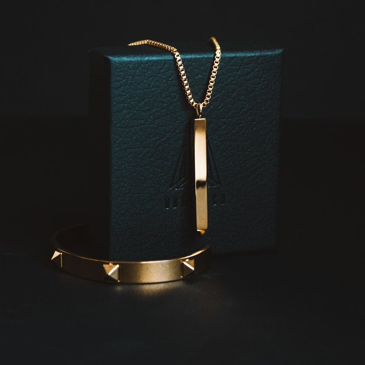 Aurelia Bar Pendant Chain, 18K